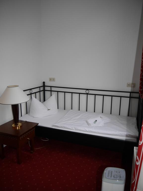 Altstadthotel Am Theater Cottbus Room photo